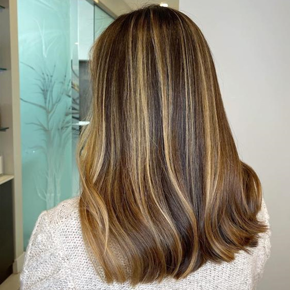 golden blonde hair color with highlights