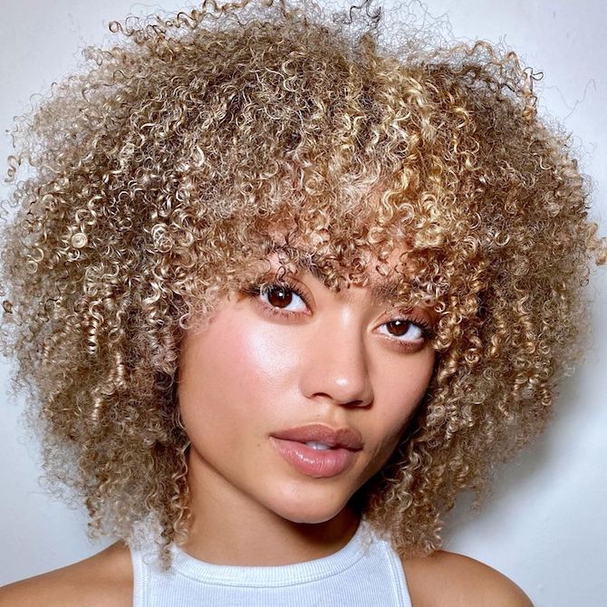 8 Short Curly Blonde Hairstyles | Wella Professionals