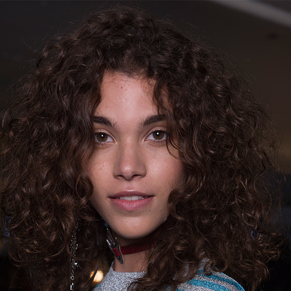 Beach Waves Sexy Textured Looks For Tommy Hilfigers Show