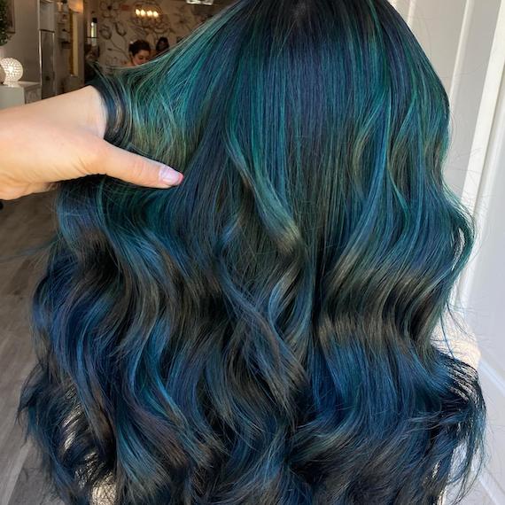 Celebrities rocking blue-green hair dye | Renew Hair Colour