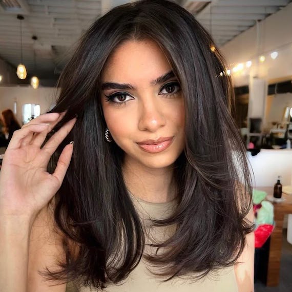 Rich, intense dark brown chocolate hair colour with luminous shine.