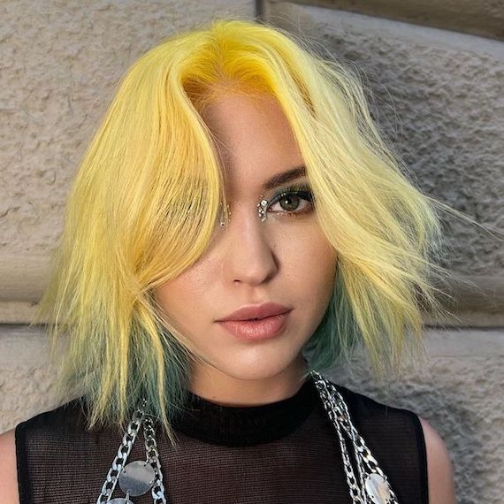 Bold and Beautiful: How Color Blocking Hair Can Transform Your Look