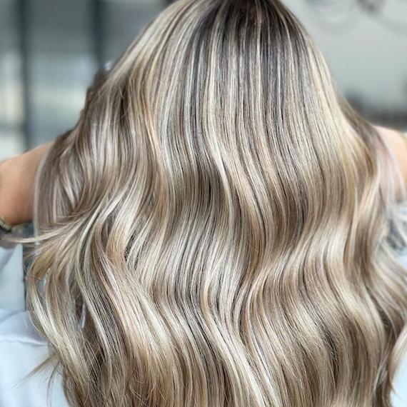 Balayage Or Foil Highlights — Which Hair Coloring Style Is Right For You?