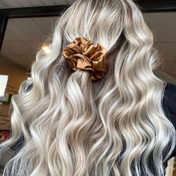 Wavy Half-up Hair(Platinum Blonde)