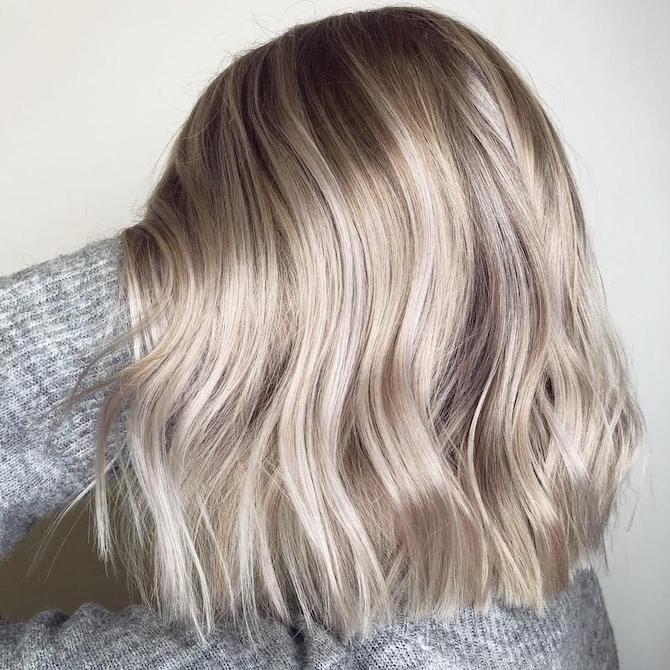 Light ash outlet blonde wella