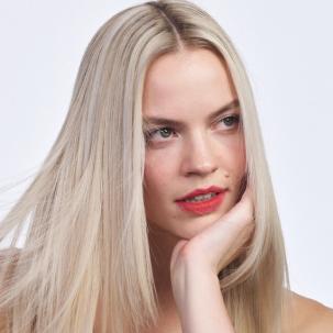 12 Formulas for Black Hair with Blonde Highlights