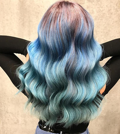 Afskrække Awaken Optøjer 8 Denim Blue Hair Color Ideas and Formulas | Wella Professionals